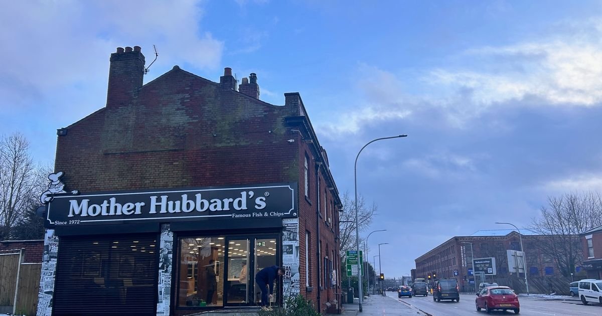 Customer 133rd in Queue for Stockport Chippy Says It Was Worth the Wait